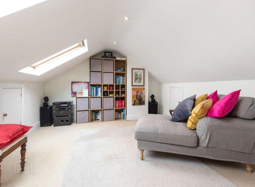22 Glencairn Crescent, The Gallops, Leopardstown, Leopardstown, D18V6W6