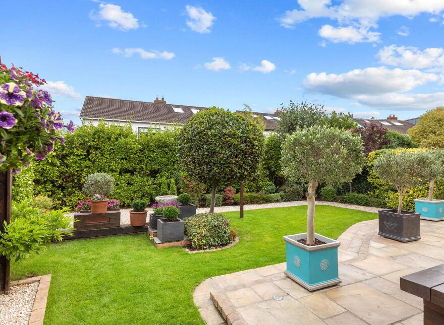 22 Glencairn Crescent, The Gallops, Leopardstown, Leopardstown, D18V6W6