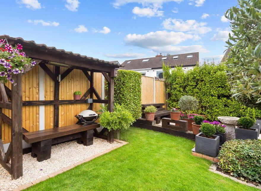 22 Glencairn Crescent, The Gallops, Leopardstown, Leopardstown, D18V6W6