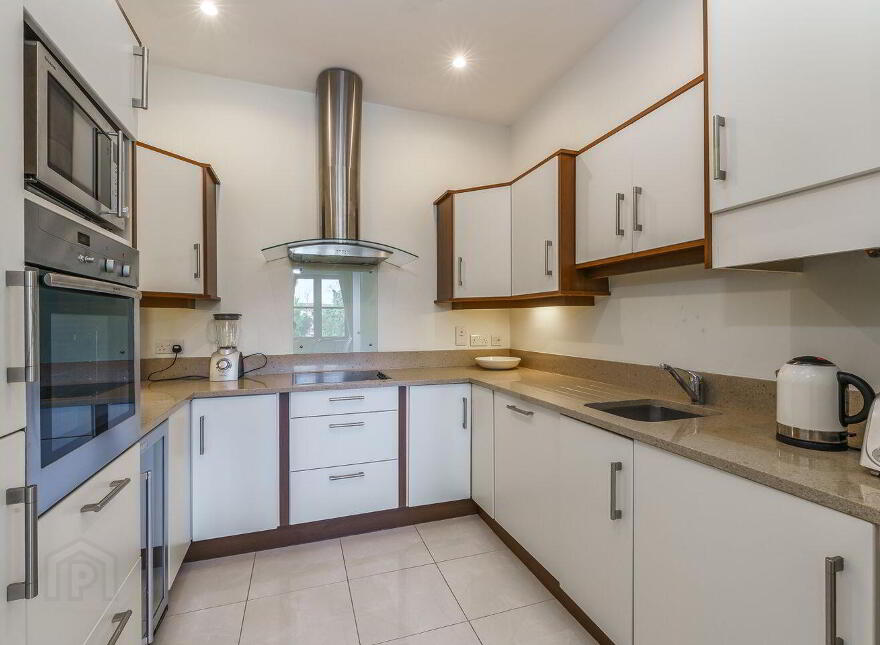 8 Cairnbrook Hall, Glenamuck Road, Carrickmines, Carrickmines, D18K1X1