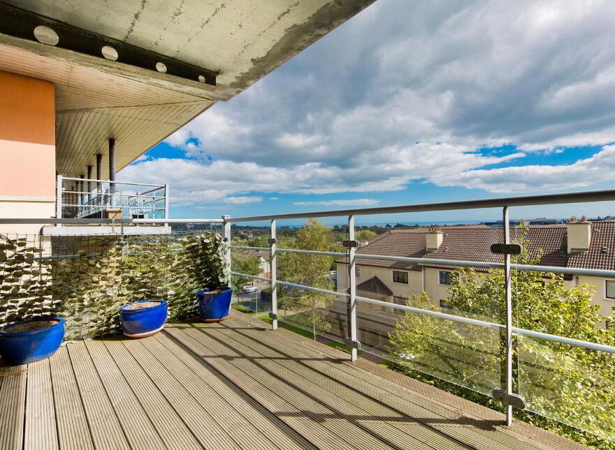 Apartment, 57 Block C, East Courtyard, Tullyvale, Dublin 18, D18N672
