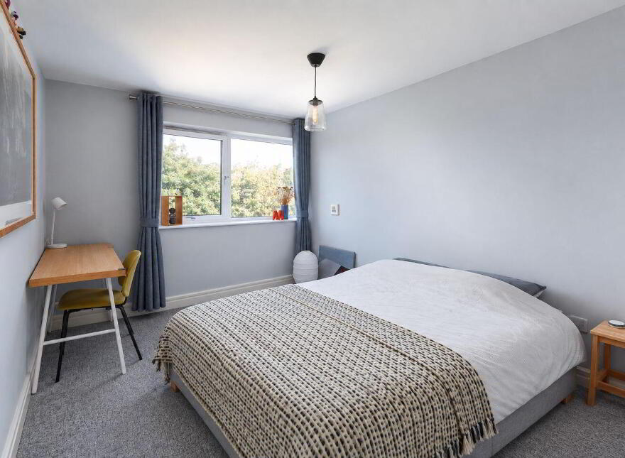 17 The Crescent, Carrickmines Manor, Carrickmines, Carrickmines, D18HY90