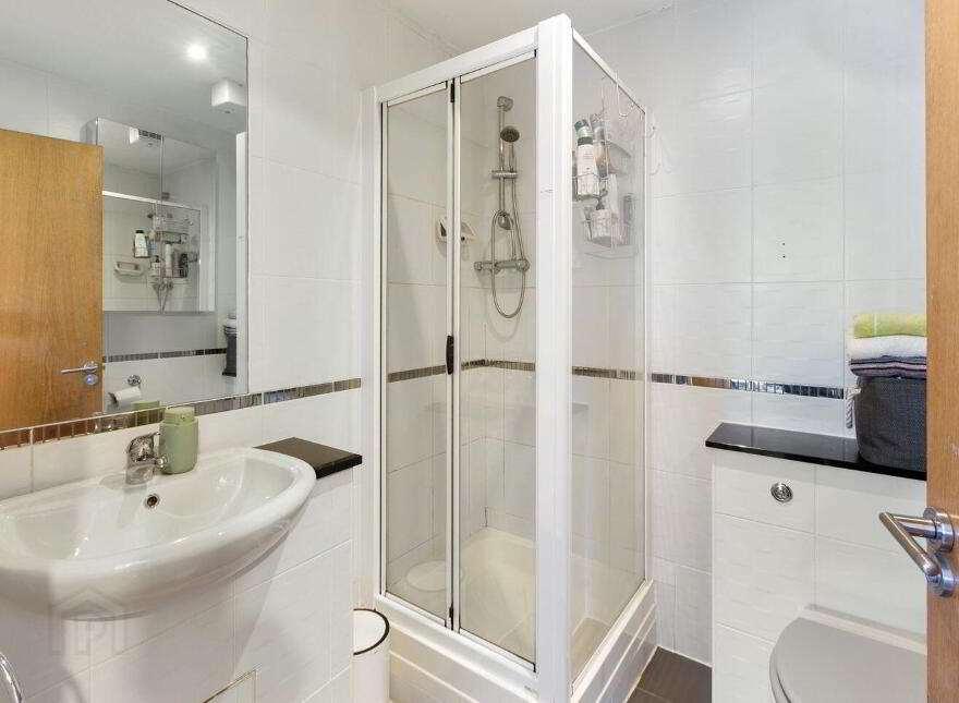 17 The Crescent, Carrickmines Manor, Carrickmines, Carrickmines, D18HY90