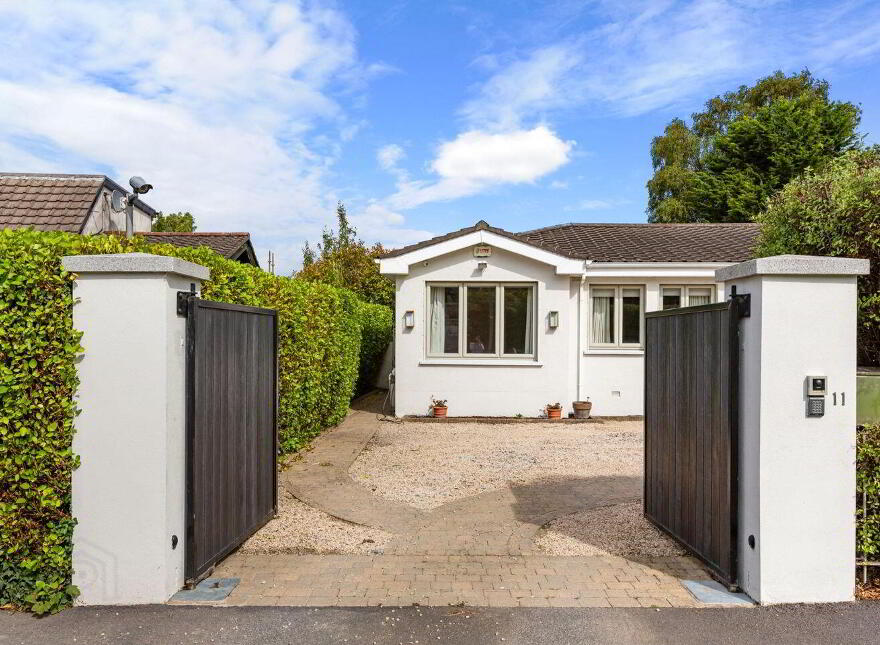 11 The Coppins, Foxrock, Foxrock, D18R9P8