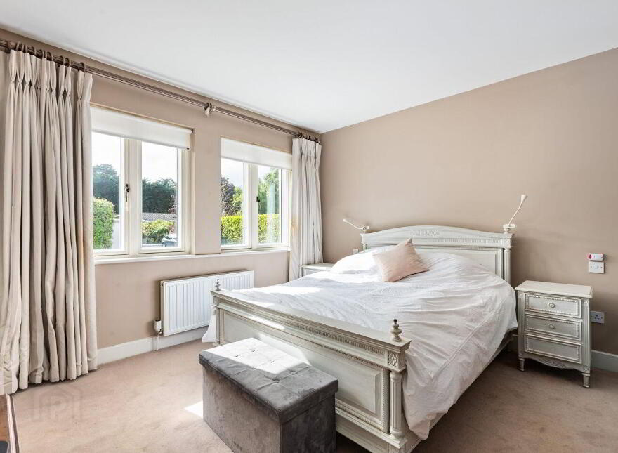 11 The Coppins, Foxrock, Foxrock, D18R9P8