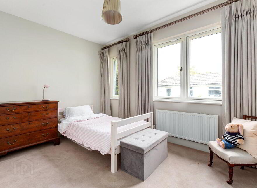 11 The Coppins, Foxrock, Foxrock, D18R9P8