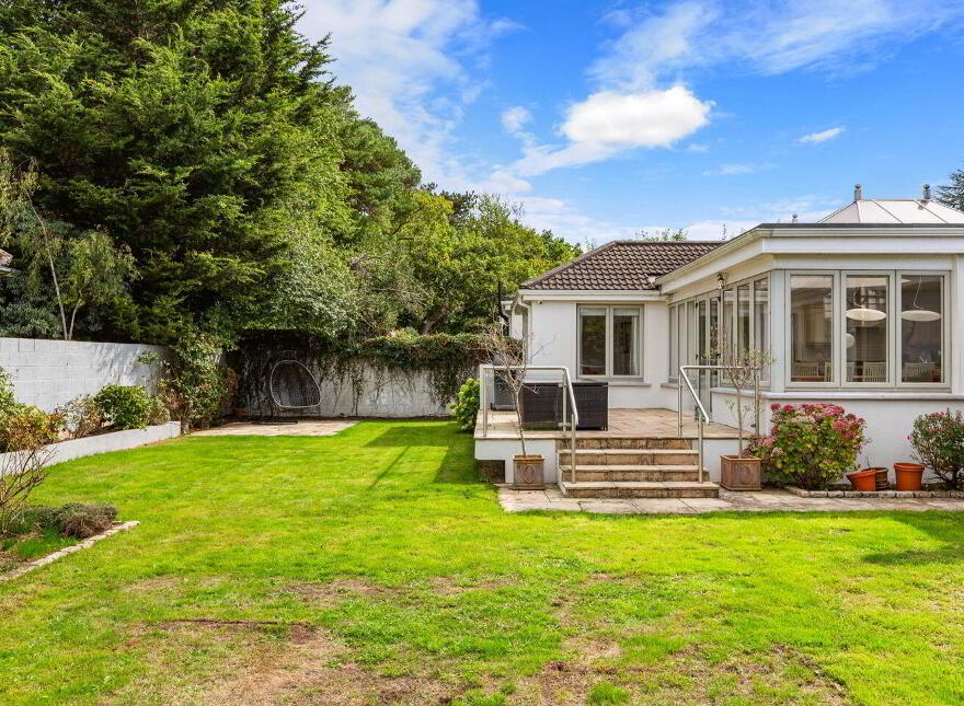 11 The Coppins, Foxrock, Foxrock, D18R9P8