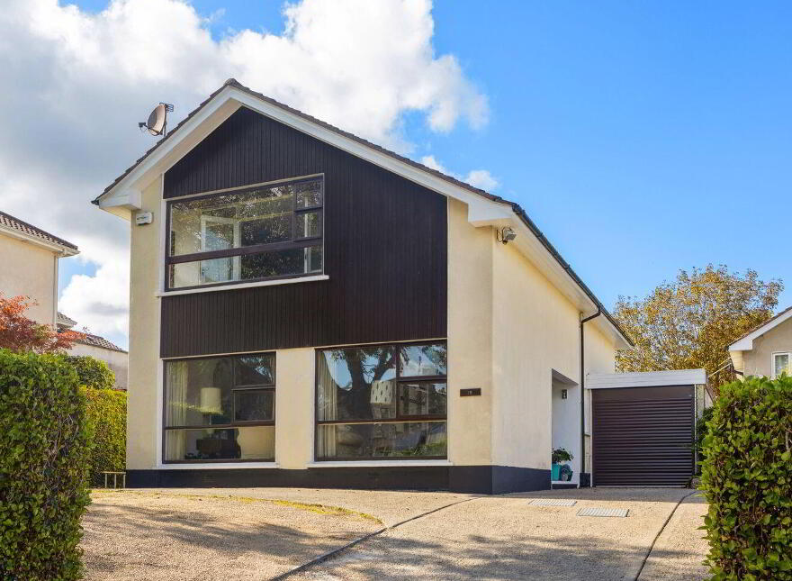 19 Cornelscourt Hill Road, Foxrock, Foxrock, D18Y8W2