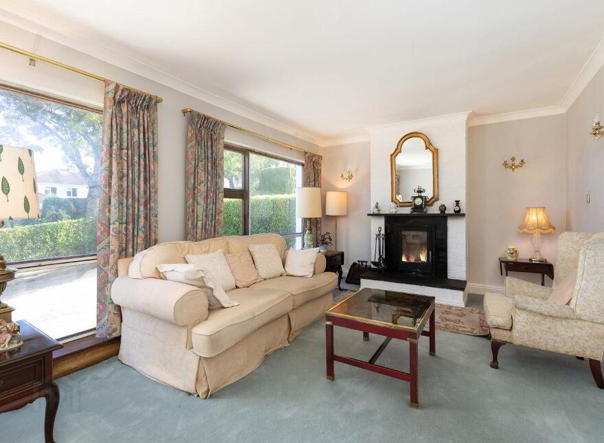 19 Cornelscourt Hill Road, Foxrock, Foxrock, D18Y8W2
