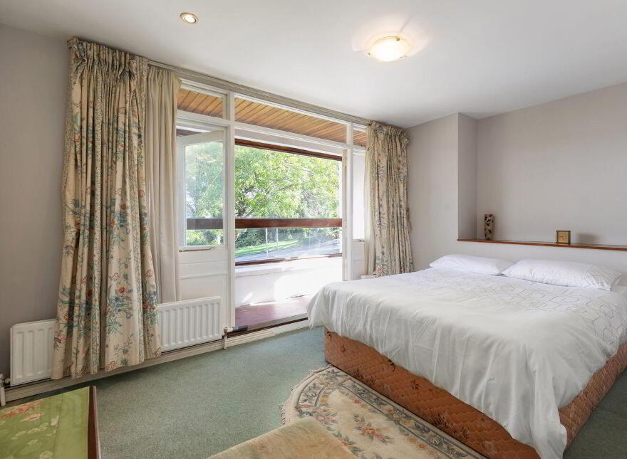 19 Cornelscourt Hill Road, Foxrock, Foxrock, D18Y8W2