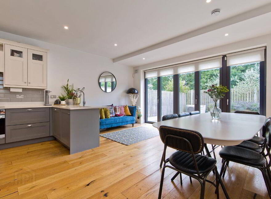 1 Grand Canal View, Saint James's Terrace, Dublin 8, D08FNW2