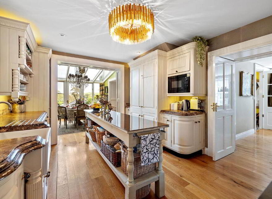 The White House, Main Street, Castletownshend, P81RK02