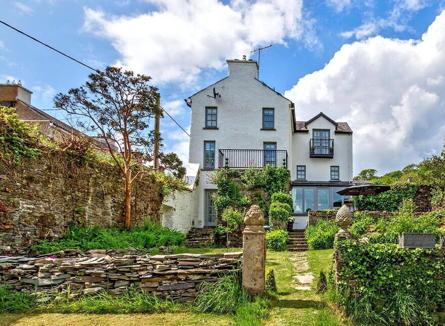 The White House, Main Street, Castletownshend, P81RK02