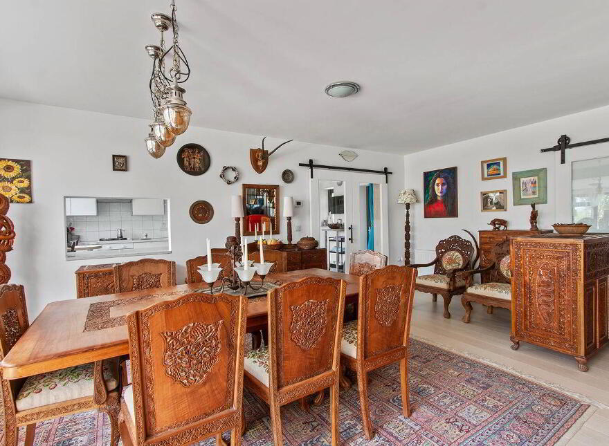 Gerahies House, Gerahies, Gerahies, P75RK57