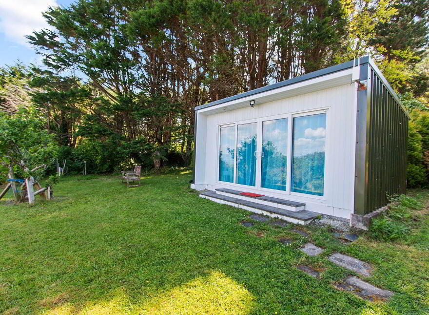 Gerahies House, Gerahies, Gerahies, P75RK57