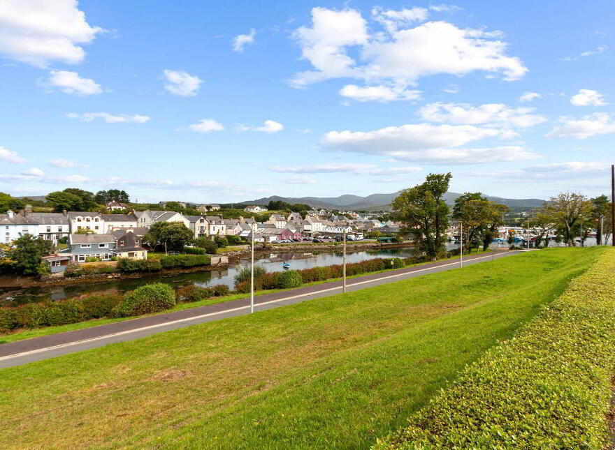 8 Cametringane Woods, Castletownbere, P75NH58