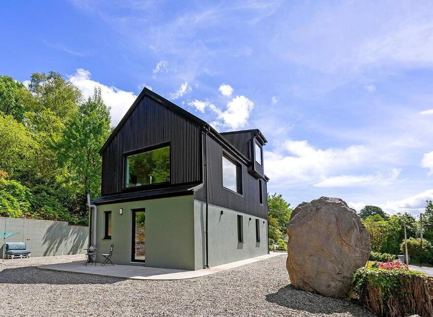 Shrone Hill View, Reenmeen, Glengarriff, P75FC83
