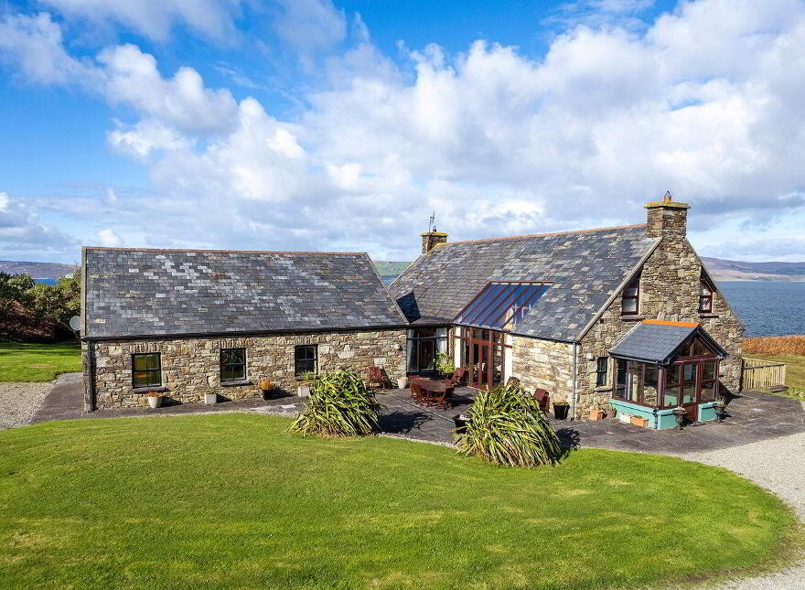 Dunmanus House, Dunkelly, Goleen, P81N277
