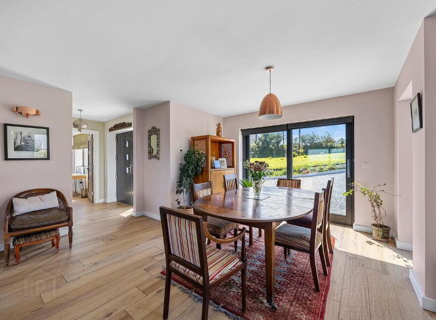 Abbeystrewry, Skibbereen, P81VE27