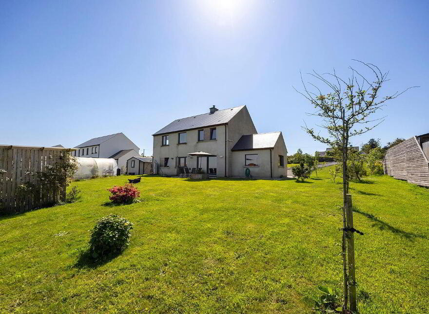 Abbeystrewry, Skibbereen, P81VE27