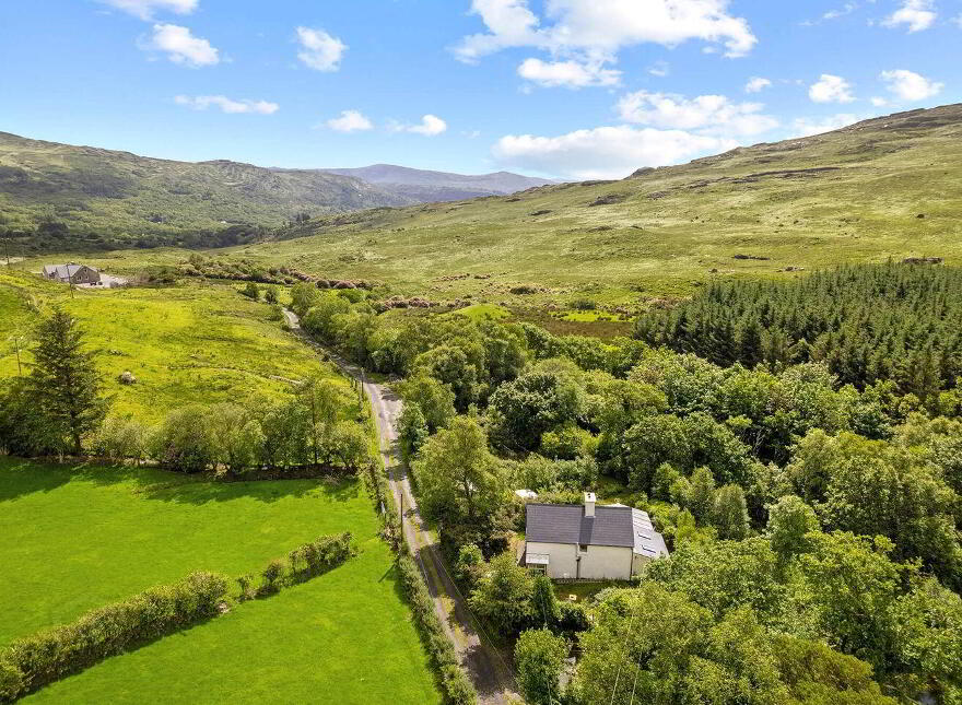 Rougham, Glengarriff, P75P211