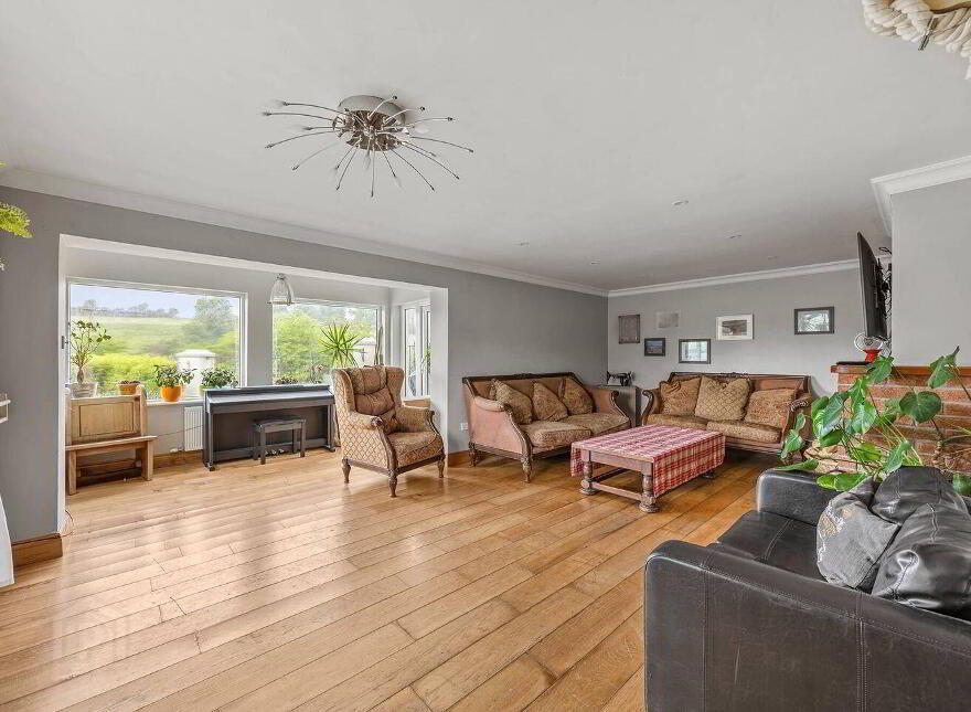 1 Saint Cainirs Place, Bantry, P75EF67