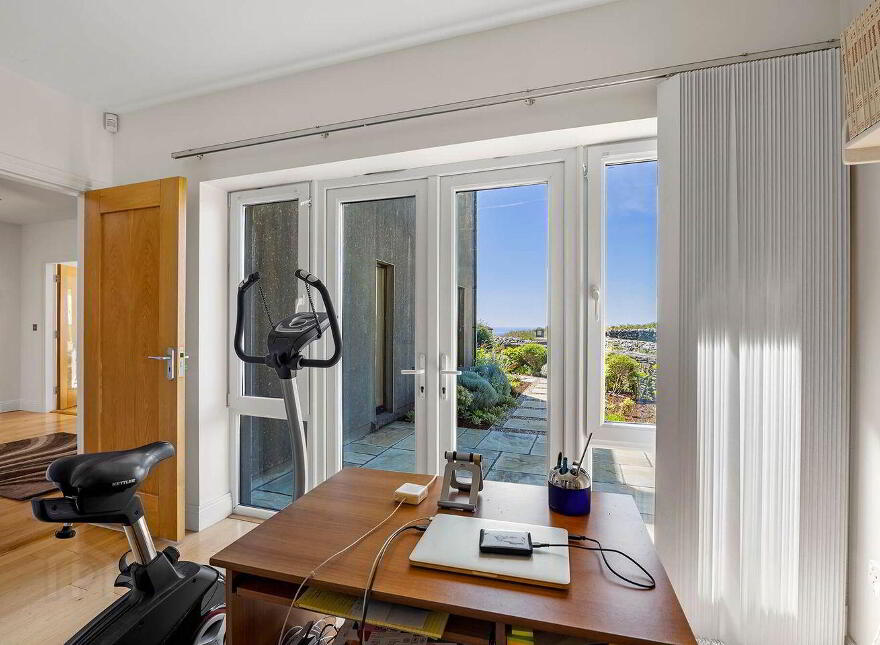 Kilfinnan, Glandore, P81K061