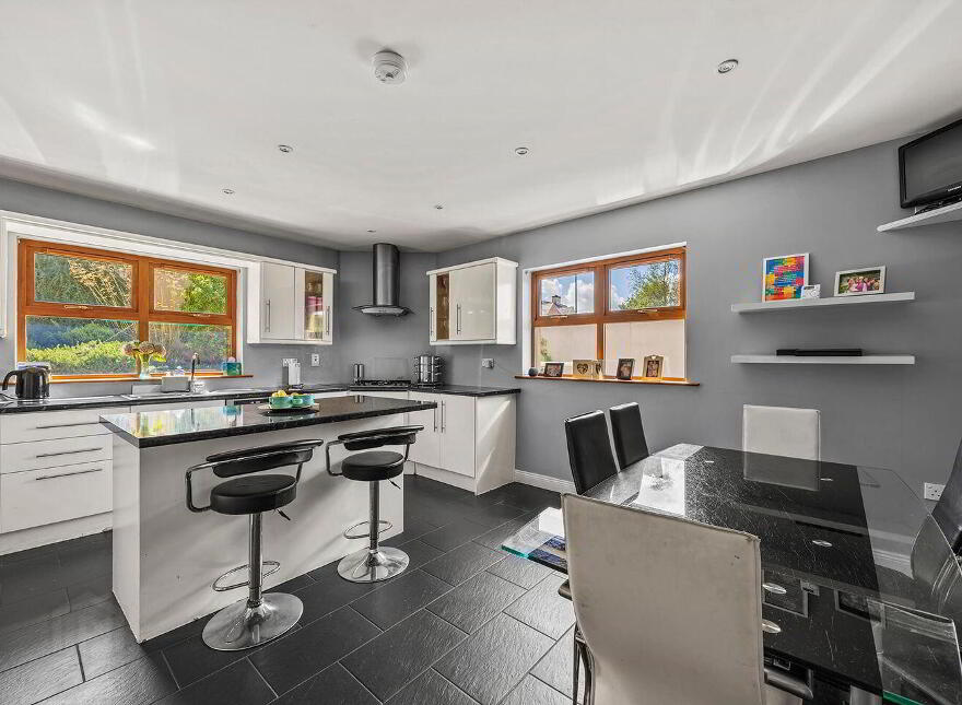 38 Newbridge Park, Skibbereen, P81VX25