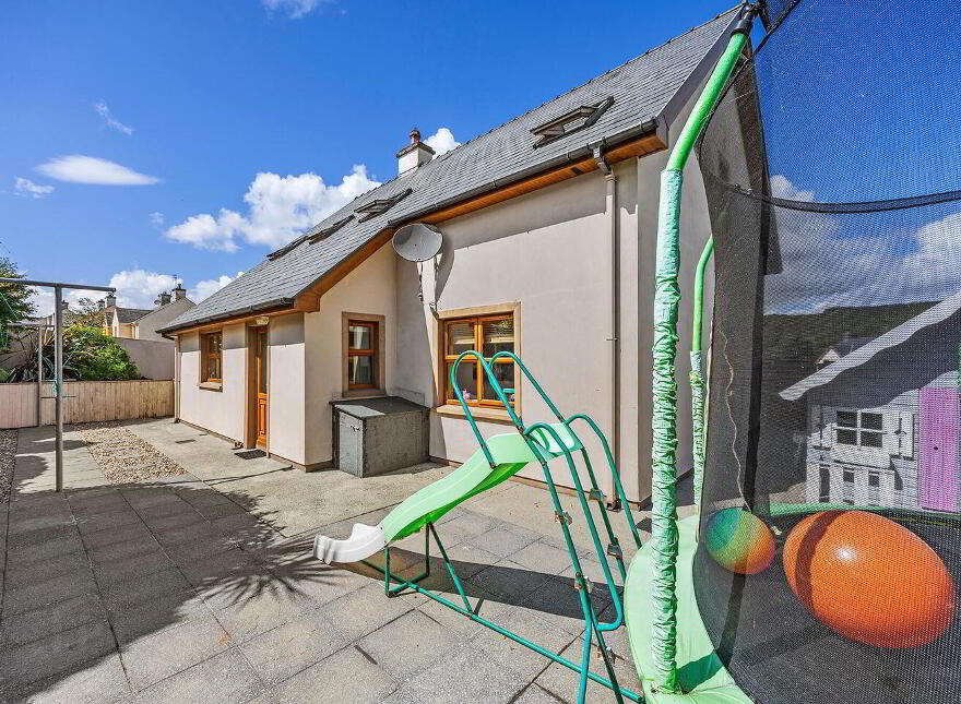 38 Newbridge Park, Skibbereen, P81VX25
