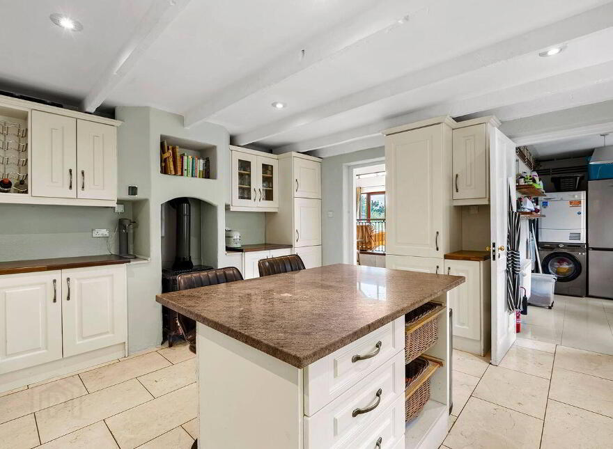 Ballybane, Ballydehob, P81RK33
