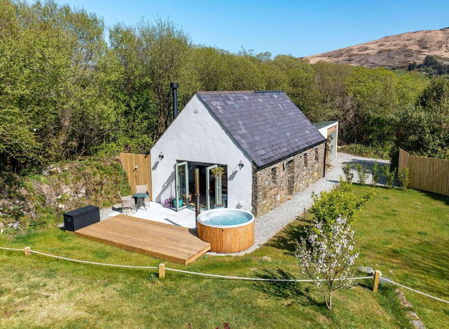 Ballybane, Ballydehob, P81RK33