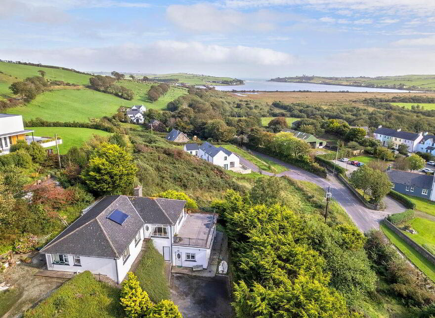 Clogheen, Clonakilty, P85C203 photo