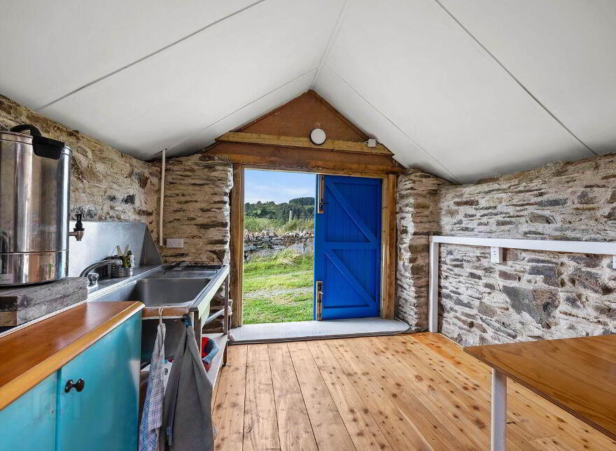 Rossbrin Cove, Cappaghglass, Schull, P81CP80