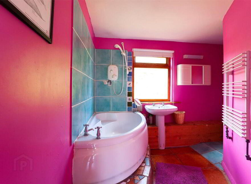 Honeycomb & Honeypot Annex, Derryduff More, Coomhola, Kealkill, P75WD52
