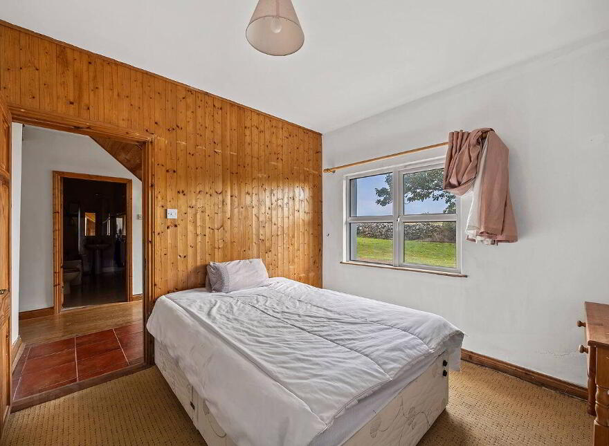 Ballymacshoneen, Butlerstown, Butlerstown, P72CX37