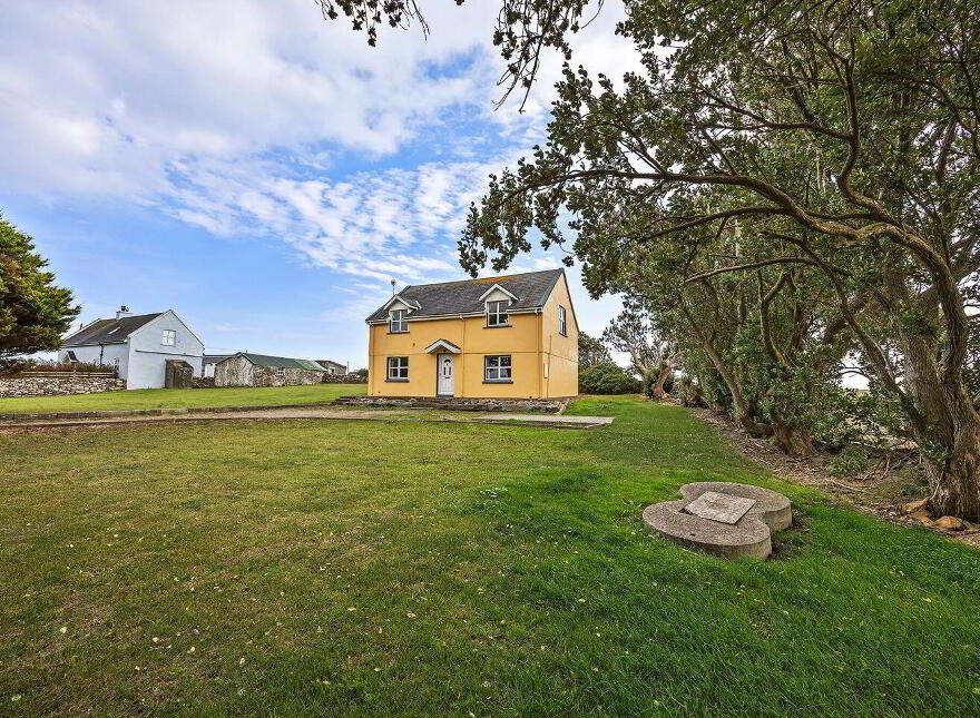 Ballymacshoneen, Butlerstown, Butlerstown, P72CX37