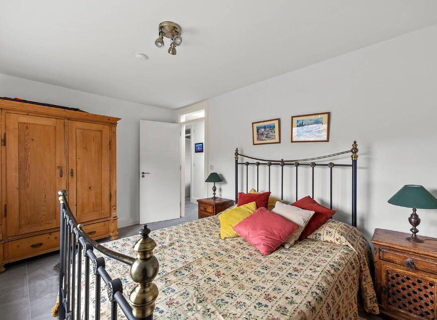 Glanlough, Kilcrohane, P75RR99