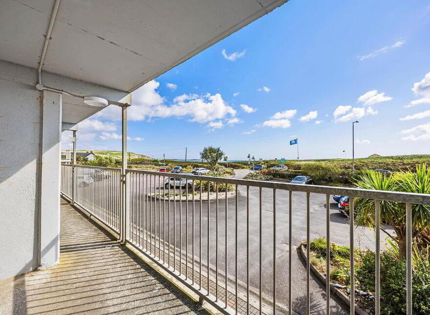 Apartment 7 Rosscarbery Bay Apartments, Ownahincha, P85WK83