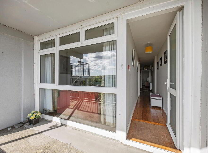 Apartment 7 Rosscarbery Bay Apartments, Ownahincha, P85WK83