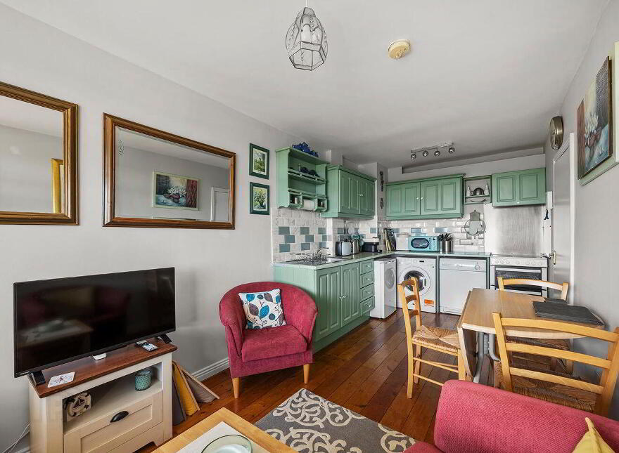 Apartment 7 Rosscarbery Bay Apartments, Ownahincha, P85WK83