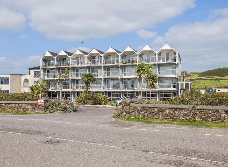 Apartment 7 Rosscarbery Bay Apartments, Ownahincha, P85WK83