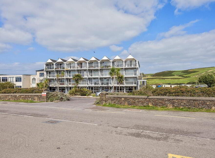 Apartment 7 Rosscarbery Bay Apartments, Ownahincha, P85WK83