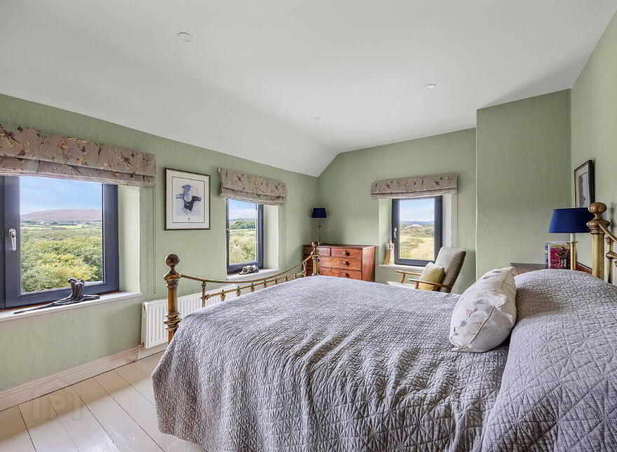 Gurteenroe, Schull, P81KN73