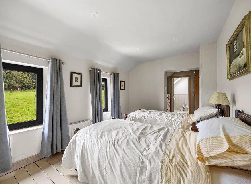 Gurteenroe, Schull, P81KN73