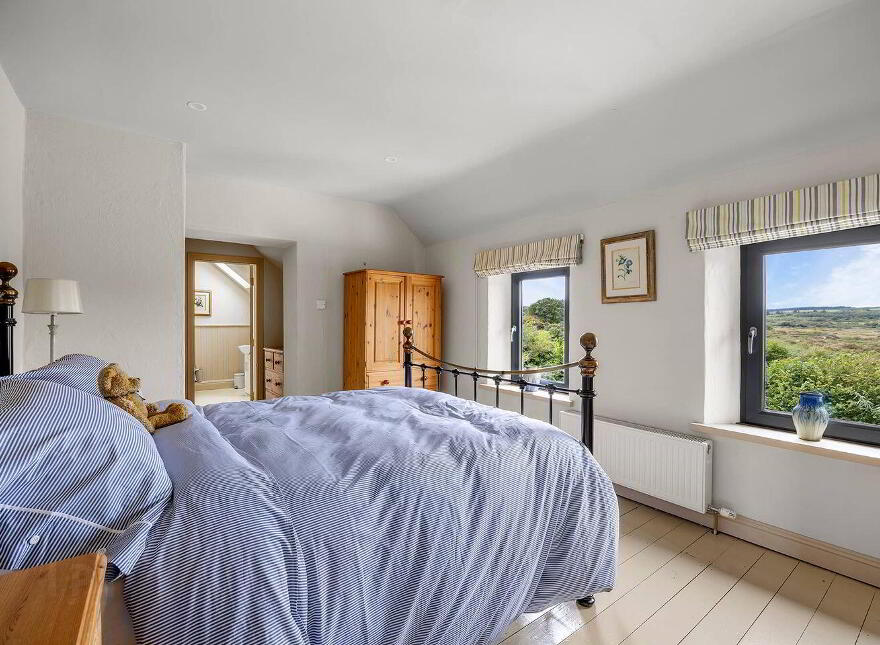 Gurteenroe, Schull, P81KN73