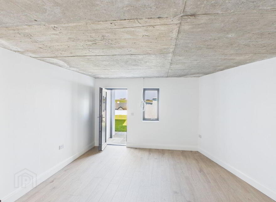 17 Mountpleasant, Loughrea, H62C858