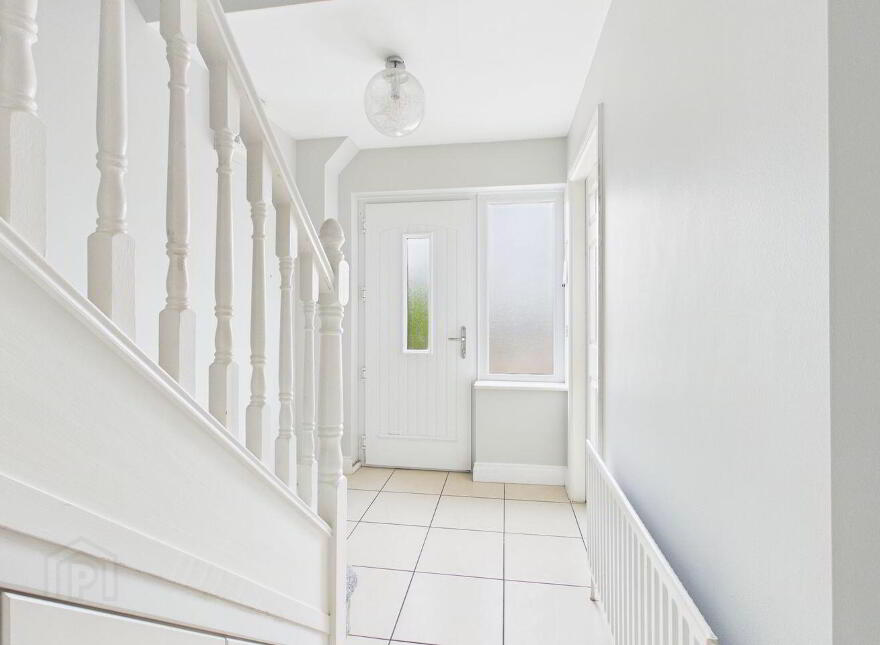 82 Baunoge, Loughrea, H62PN52