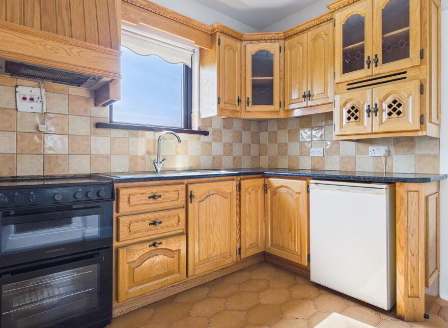 Moyleen, Loughrea, H62PY06