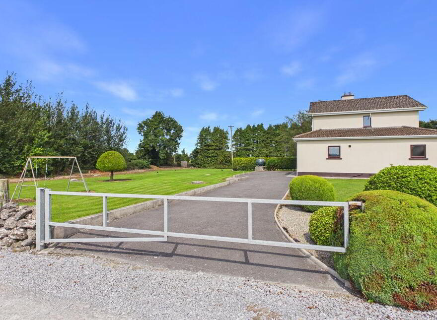 Moyleen, Loughrea, H62PY06