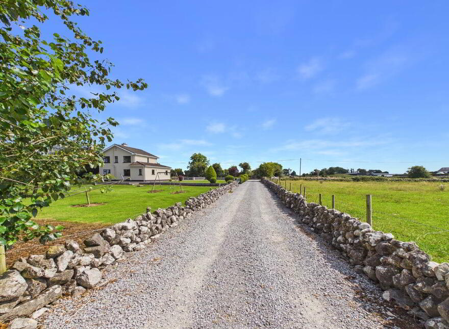 Moyleen, Loughrea, H62PY06